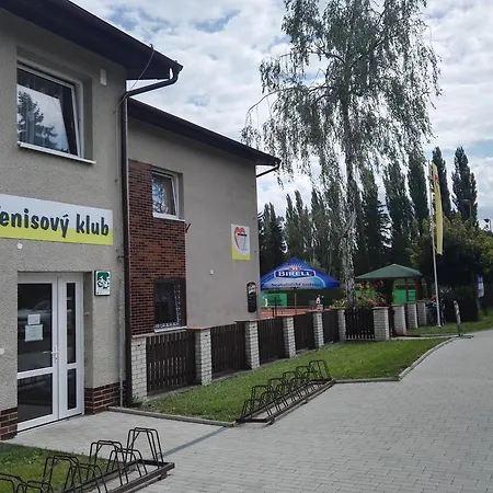 Tenis * Poděbrady
